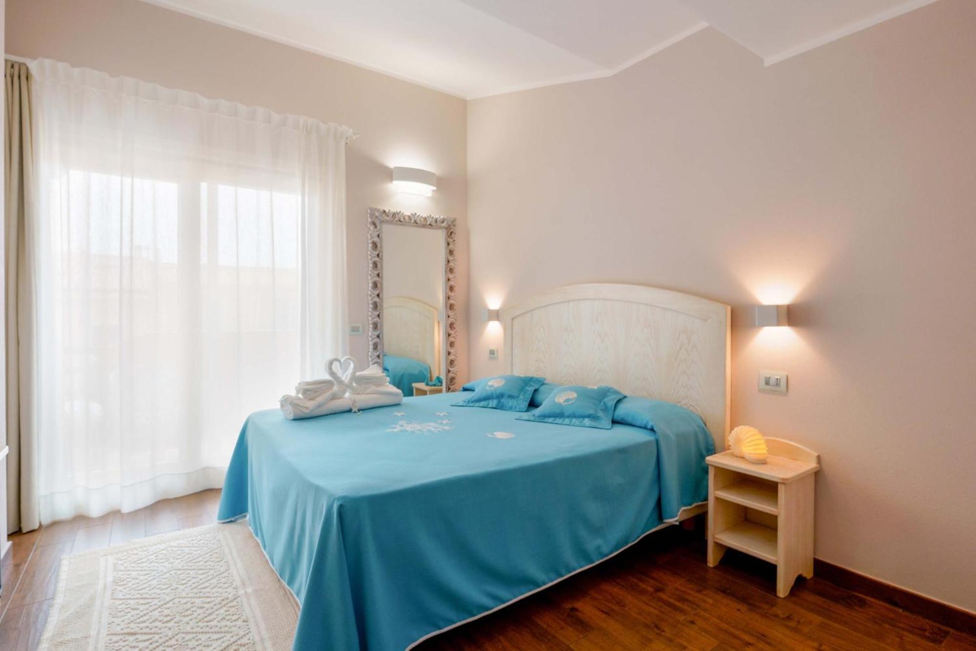La Rosa Dei Venti Bed & Breakfast Villasimius Exterior photo