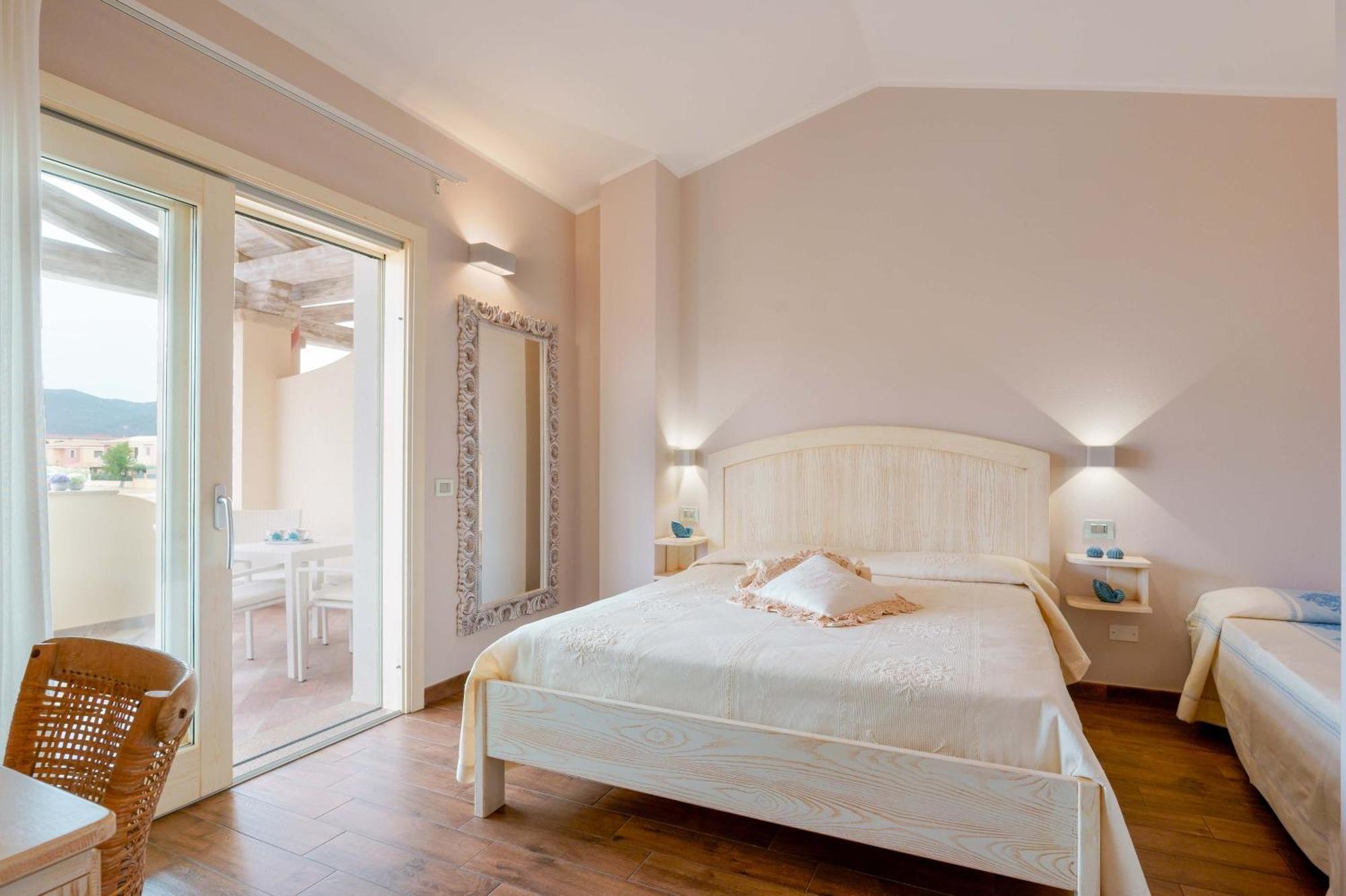 La Rosa Dei Venti Bed & Breakfast Villasimius Exterior photo